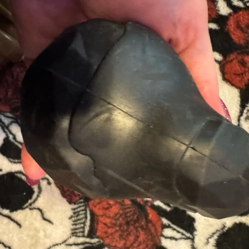 Bark Box Super Chewer heavy rubber chew toy XL dog toy NEW Onyx Graphite coal